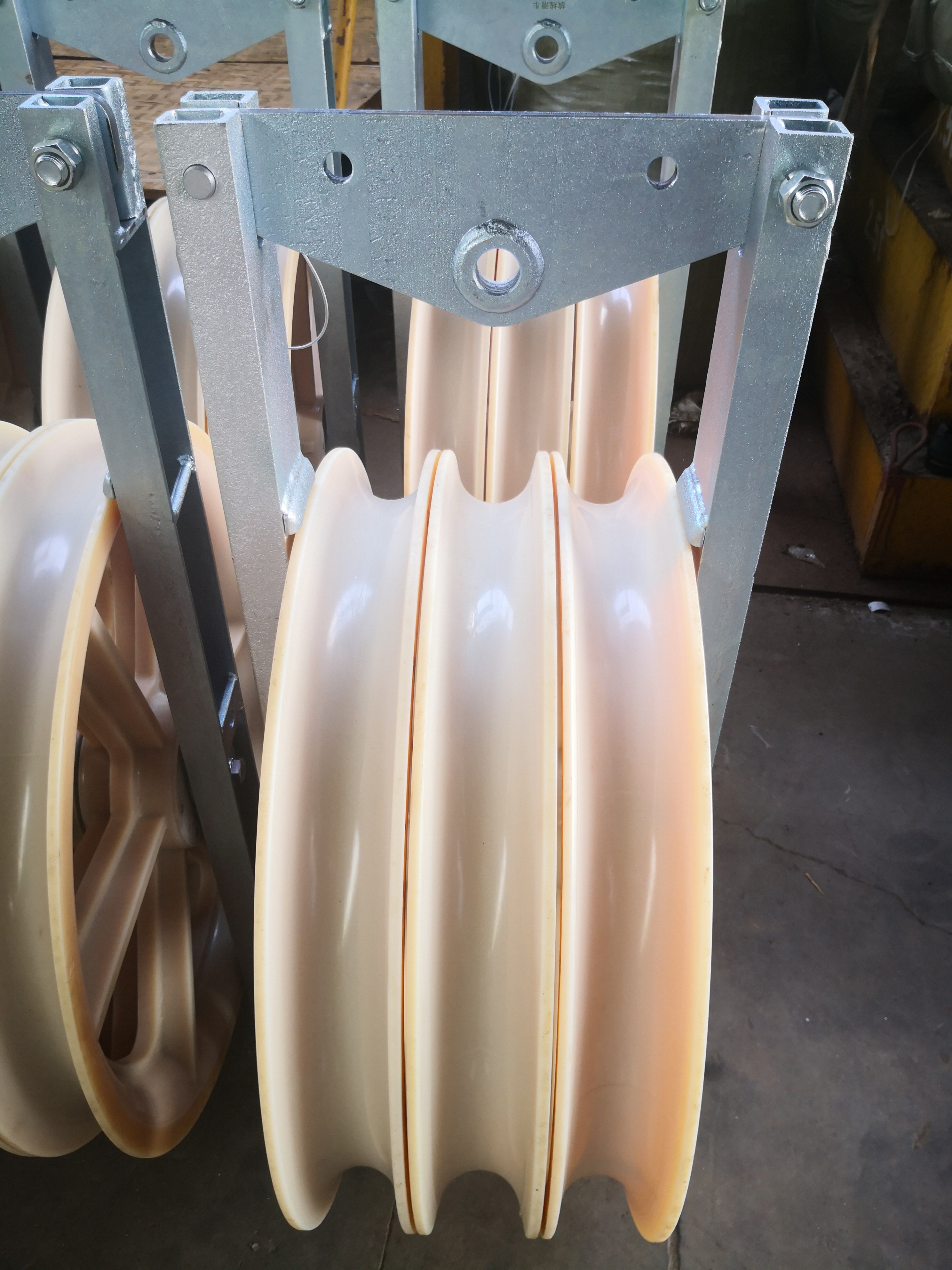 916X110mm 5 Sheave ACSR 720 Universal Stringing Block