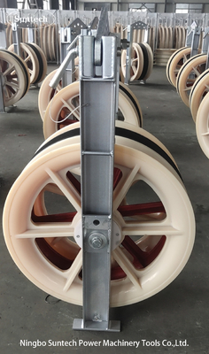 80kN OD 660mm Nylon Sheave Conductor Stringing Blocks For Transmission Line