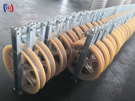 822 Series Stringing Block Overhead Transmission Line Tools With Customized Sheave Dimension And High Load Capacity