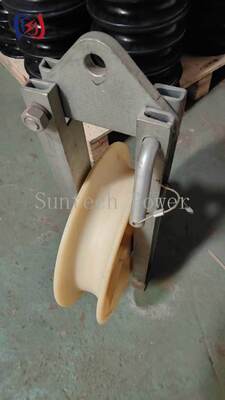5-20KN Rated Load Single Sheave Stringing Block with Ball Bearing Mounted Lightweight Aluminum or Nylon Sheave
