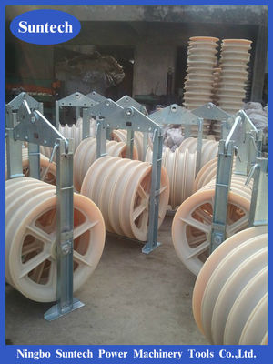 822mm ACSR 630 MC Nylon Sheave Overhead Line Stringing Blocks For Conductor