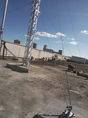 Hot Dip Galvanized Guyed Pole Roof Top Tower Q235 Steel With Related Accessories
