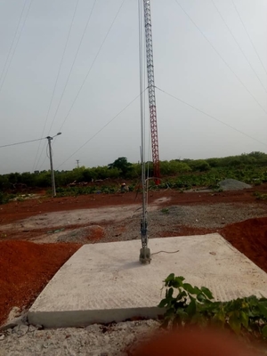 Q355 Hot Dip Galvanized Steel Guyed Tower For Communication